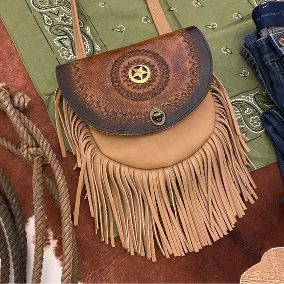 Fringed Leather Western Crossbody Bag with Fringe - Picture 3 of 11